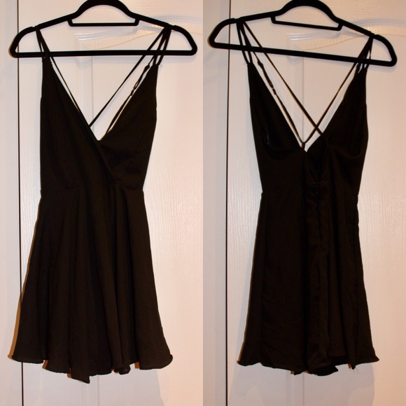 Urban Outfitters Cross Back Skater Dress Size XS - Picture 1 of 2